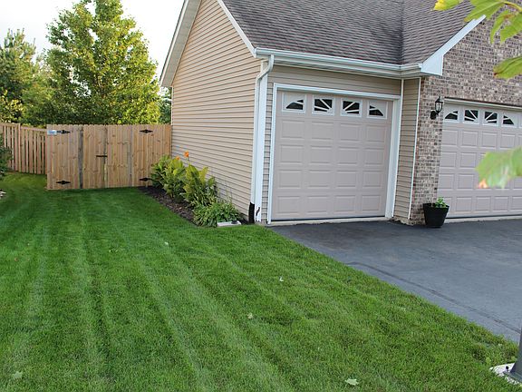 4th image of 8903 Nicole Pl
