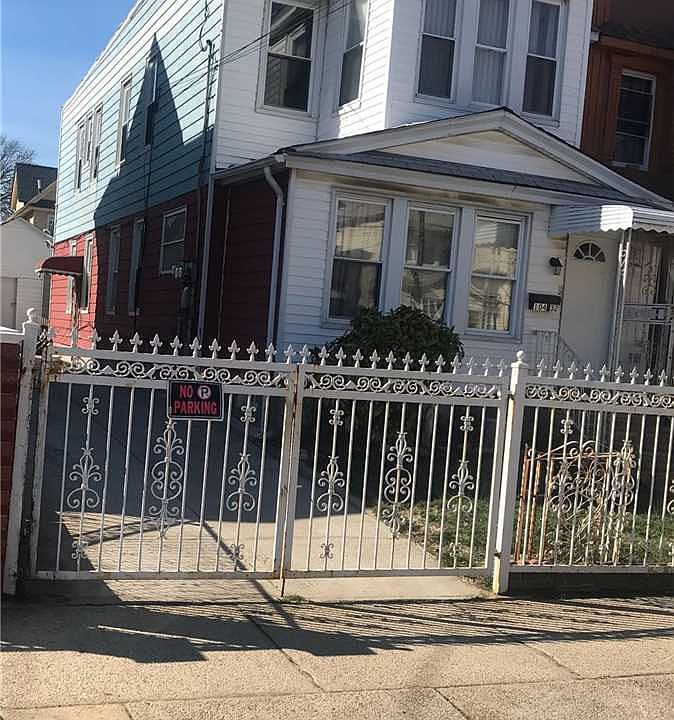 1st image of 10432 122nd St