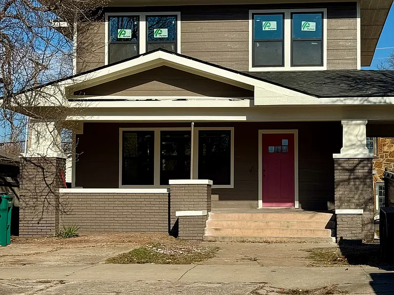 315 NE 14th St — Photo 1