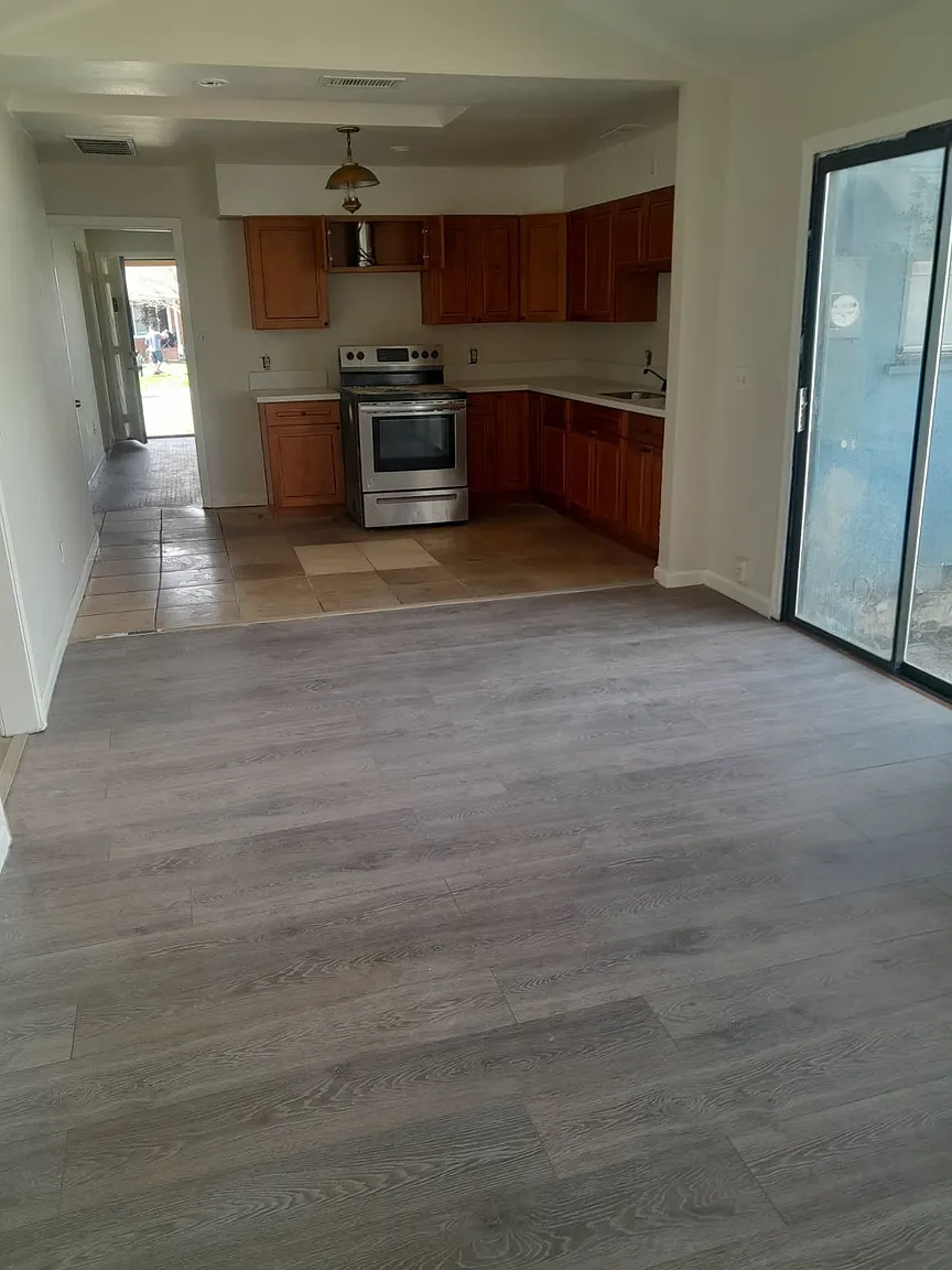 5445 48th St photo 1