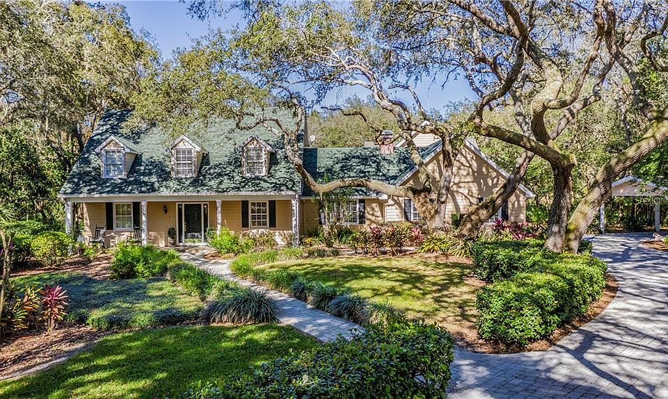 1st image of 2608 Regal Oaks Ln
