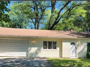 1415 Deerfield Pl, Highland Park, IL 60035