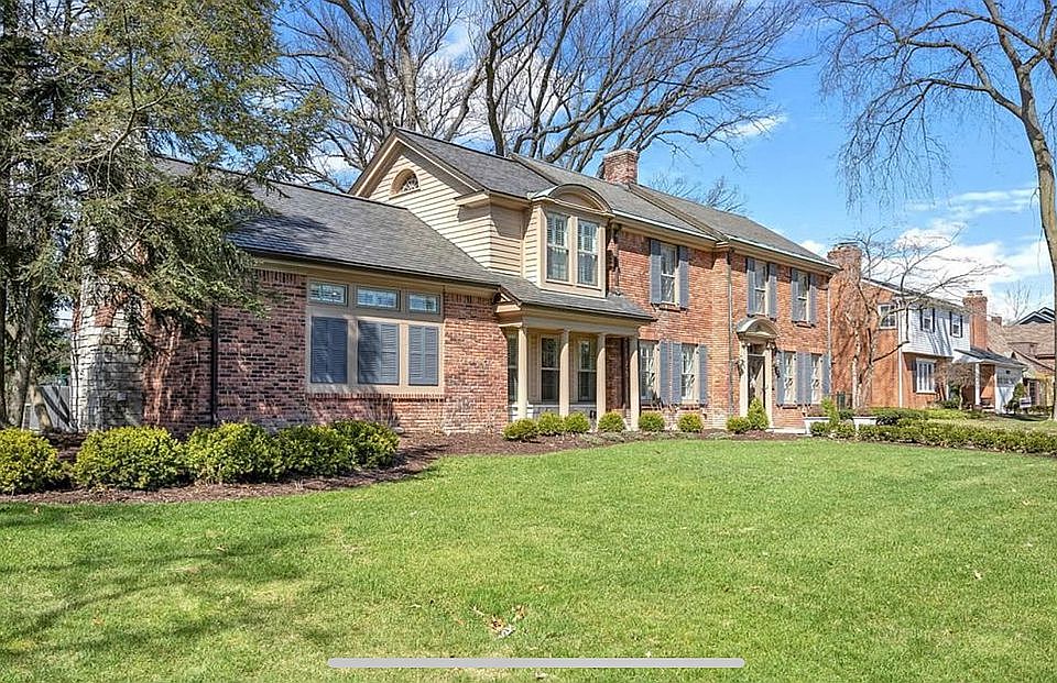 2nd image of 154 River Ln