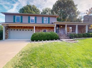 4330 Wellingborough Ln, Paducah, KY 42003