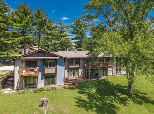 25402 S Elsah Hills Rd, Elsah, IL 62028