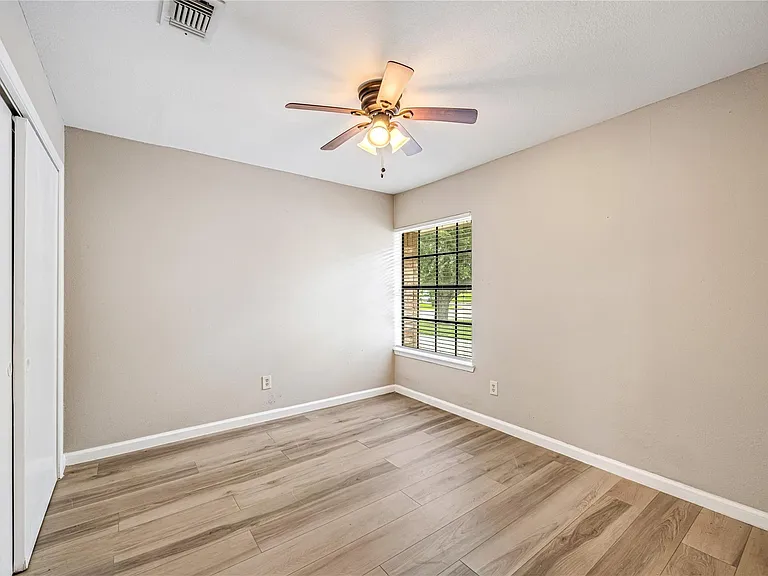 2602 Planters Row — Photo 24