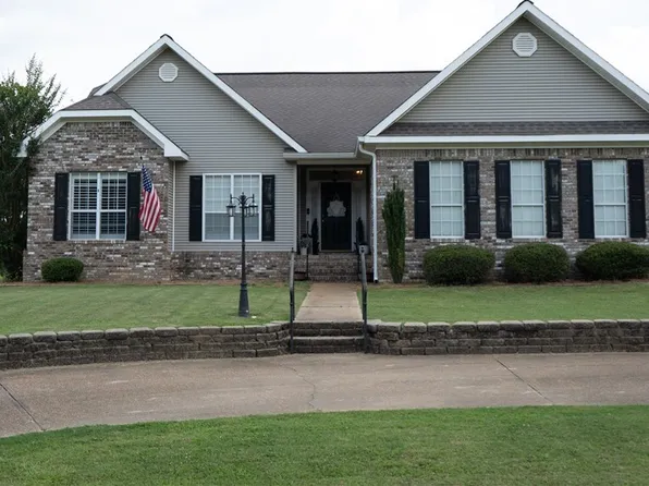 718 23rd St NW, Fayette, AL 35555