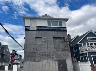 23 New Hampshire St, Long Beach, NY 11561