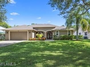 263 Willoughby Drive Ext, Naples, FL 34110