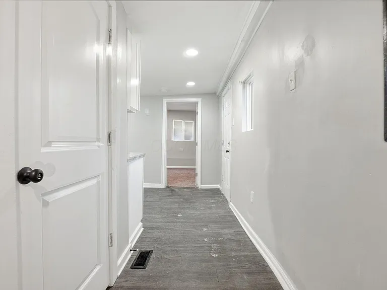 1041 Market St — Photo 7