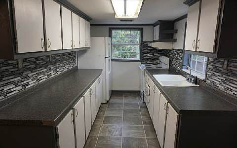 2nd image of 331 Lee Ave NE