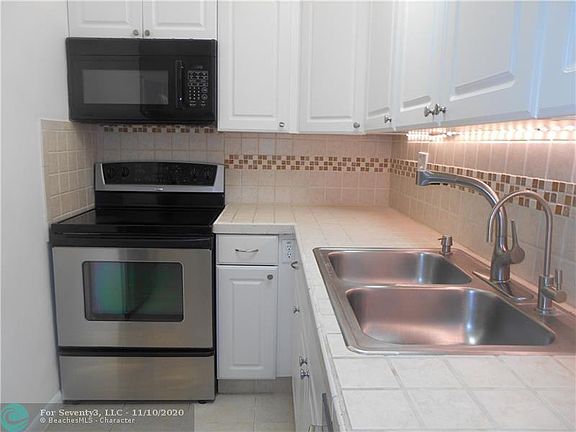 2nd image of 231 NW 43rd St #231