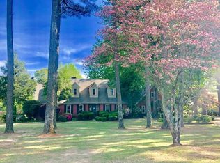 47 Country Club Cir, Searcy, AR 72143
