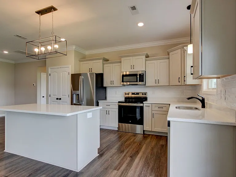 2547 Rafiki Dr — Photo 19