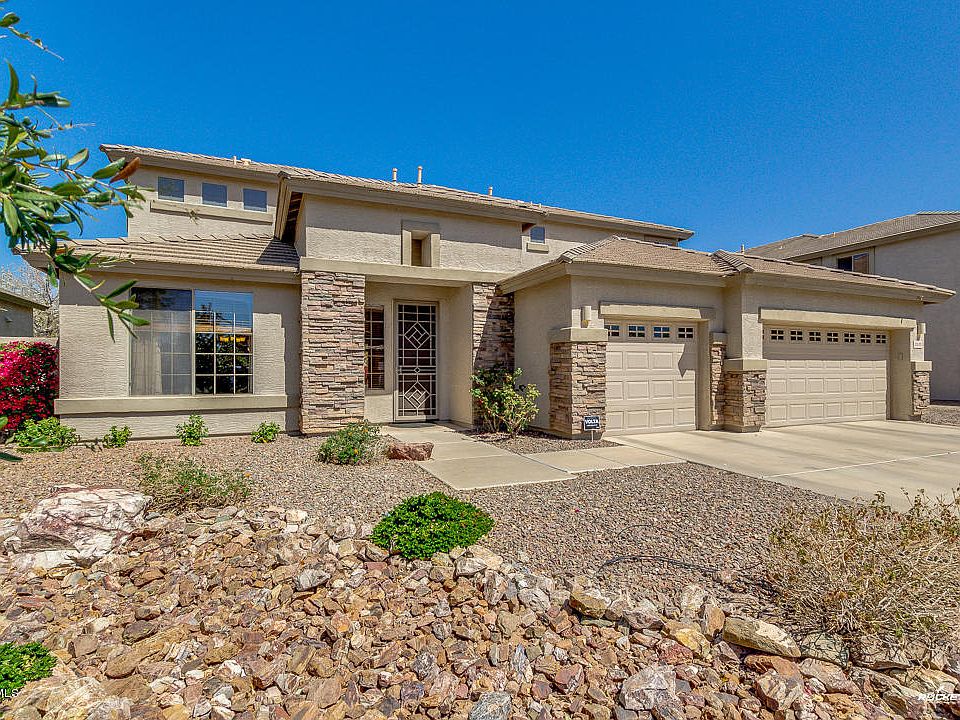 1st image of 2570 E Buena Vista Pl