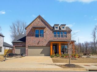 2852 N Poppy Ln, Fayetteville, AR 72704
