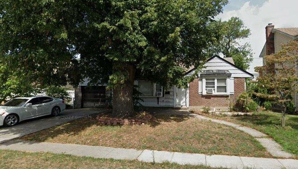 1st image of 1624 Sherbourne Road