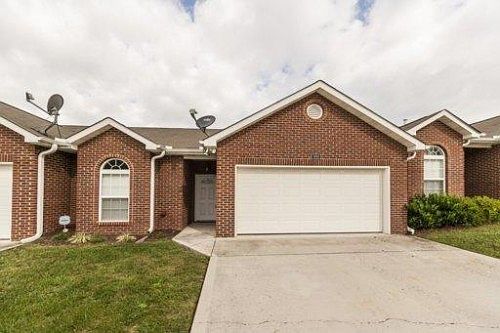 1st image of 1113 Webster Groves Ln
