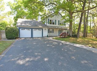 1 Gregg Lane, Coram, NY 11727