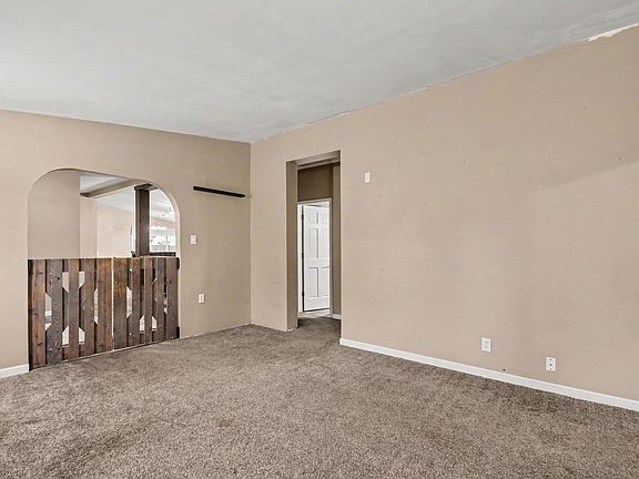 5th image of 27341 Nelson Ave