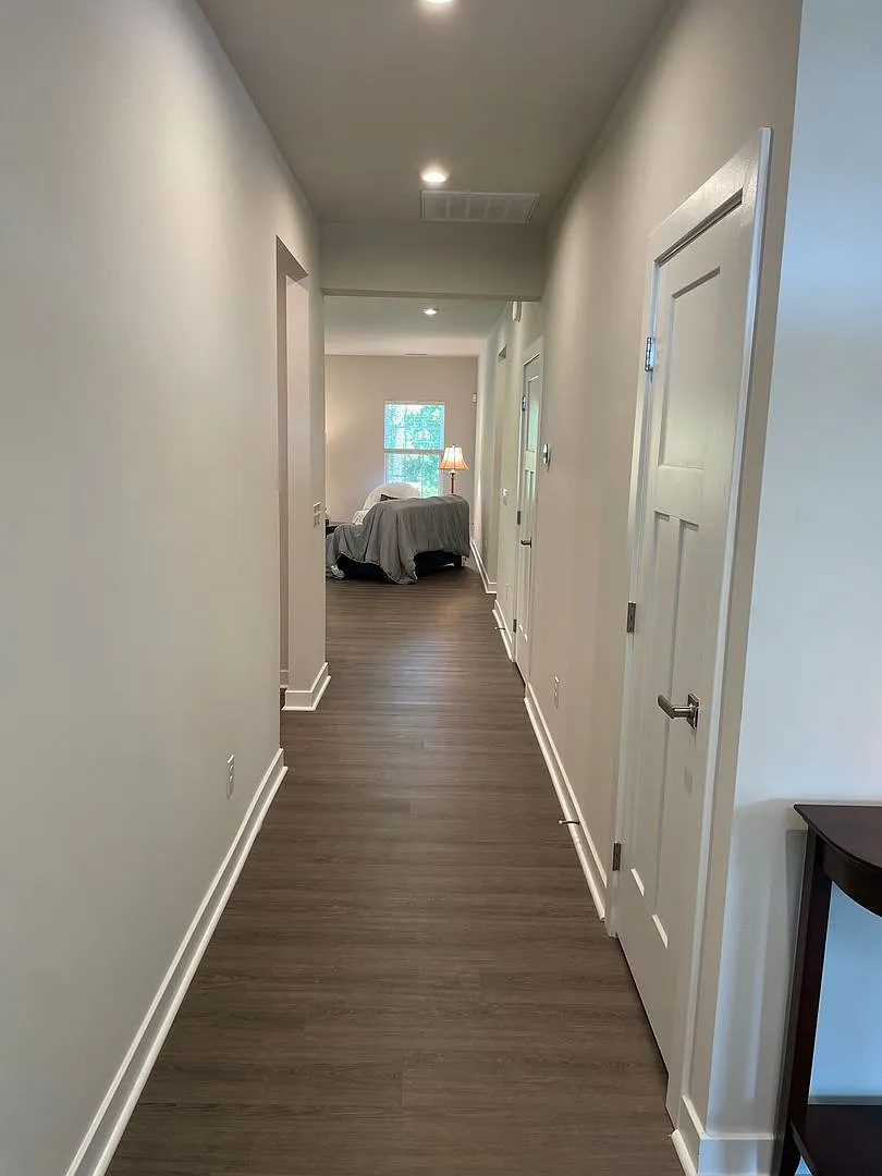 Unfurnished 3 Bedroom 2 Bathroom House in Bolivia NC. — Photo 2