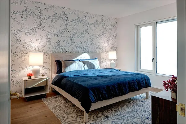 Sold by Corcoran | media 21