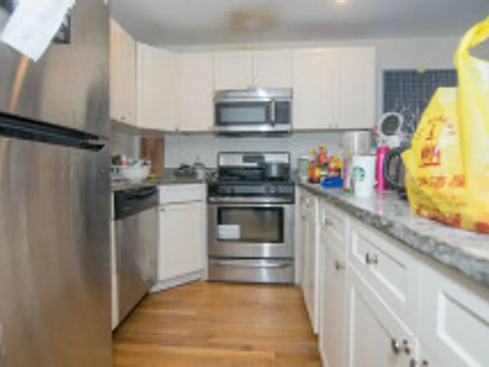 56 Egmont St #6