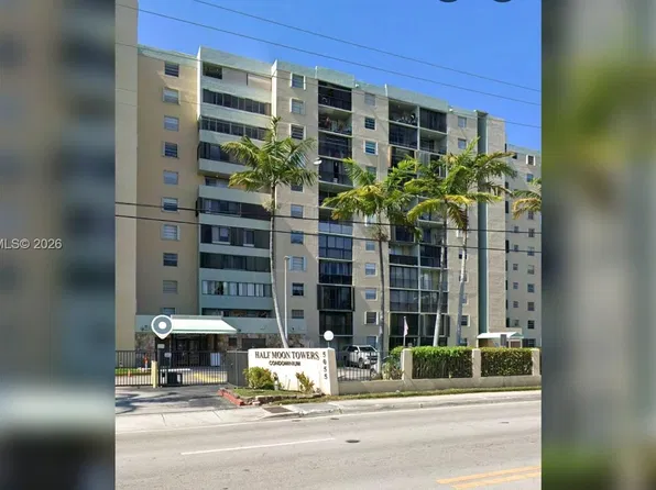 5055 NW 7th St, Miami, FL