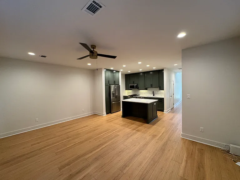 6400 R St — Photo 5