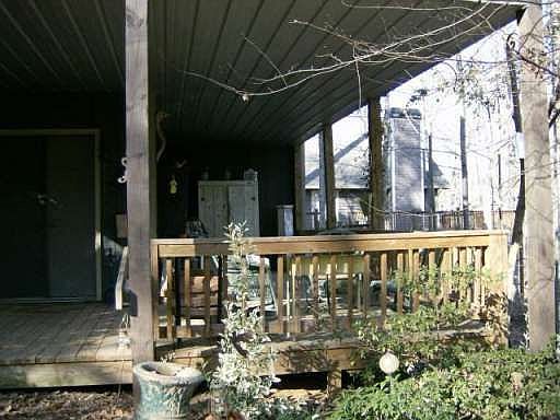 5th image of 272 Eastview Dr