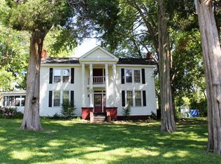290 Depot St, Bells, TN 38006