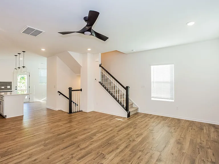 11828 Avocet St — Photo 6