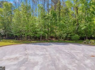 215 Little Cove Ct, Bogart, GA 30622