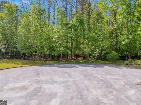 215 Little Cove Ct, Bogart, GA 30622