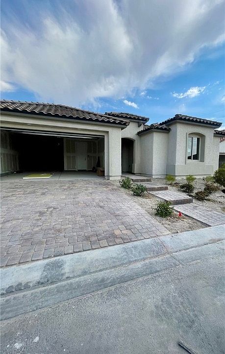 1st image of 10838 Delparke Valley Ave