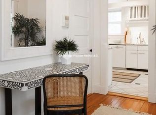 7 Centre St #1E, Cambridge, MA 02139