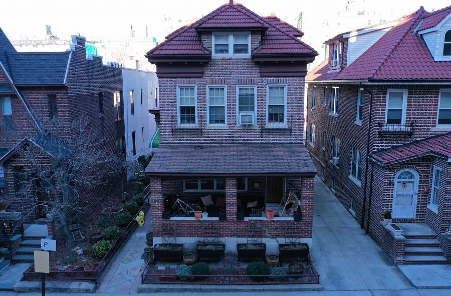 2nd image of 165 74th St