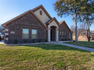 916 1st St, Princeton, TX 75407