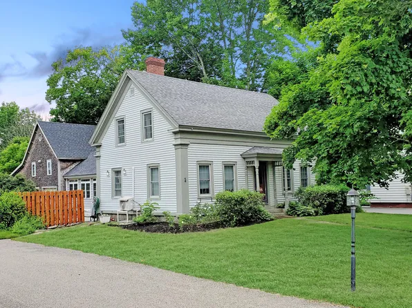 4 Main Road S, Hampden, ME 04444