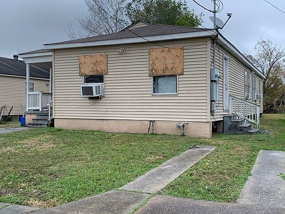 3rd image of 4815-17 Laine Ave