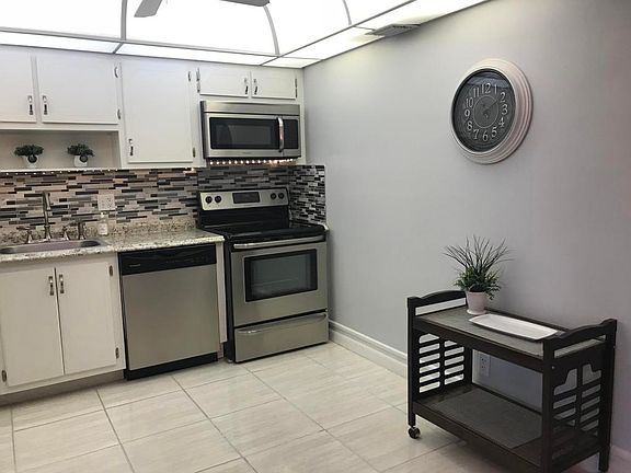 2nd image of 208 Wellington Cir #F-2080