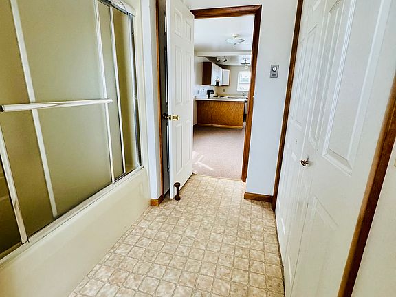 2nd image of 2 Maple St #D