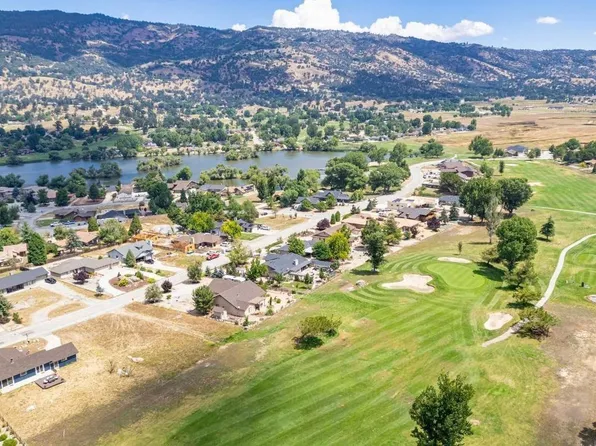 29840 Pinedale Dr, Tehachapi, CA 93561