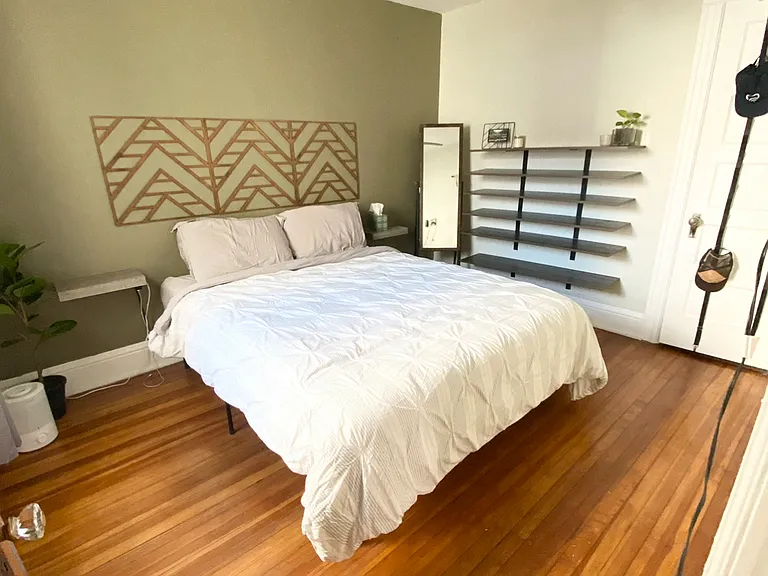 531 N Logan St — Photo 11