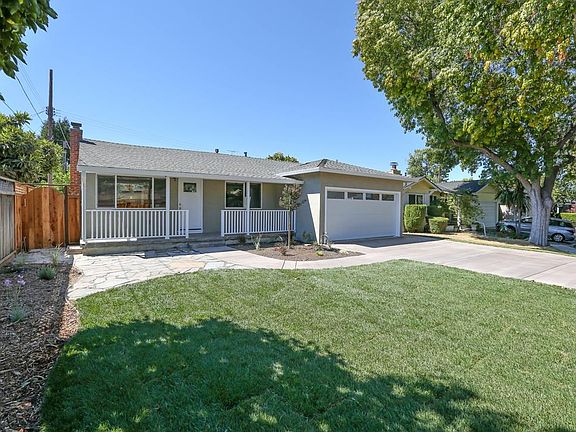 4th image of 662 Starr Ct