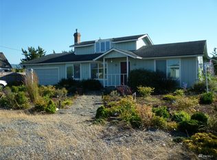 1272 Three Crabs Rd, Sequim, WA 98382