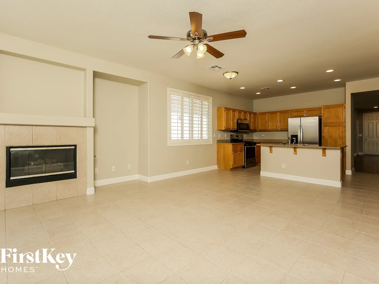 3 bed, 2.0 bath, 1602 sqft, $1,975 — Photo 3