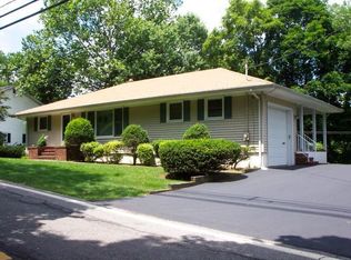 93 Cedar Grove Rd, Little Falls, NJ 07424