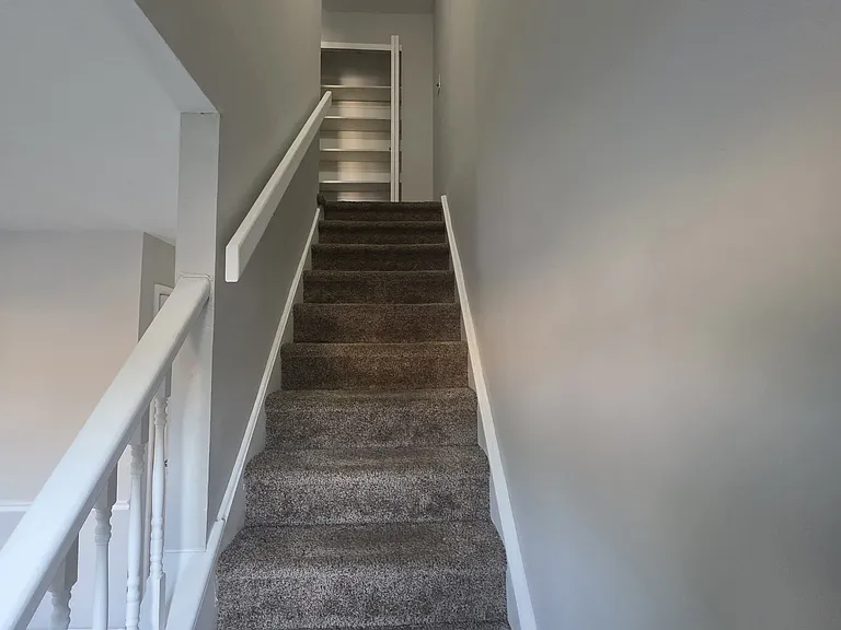 312 E Edgewater Way — Photo 10