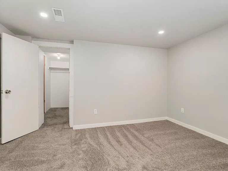 4833 W 33rd Ave — Photo 10